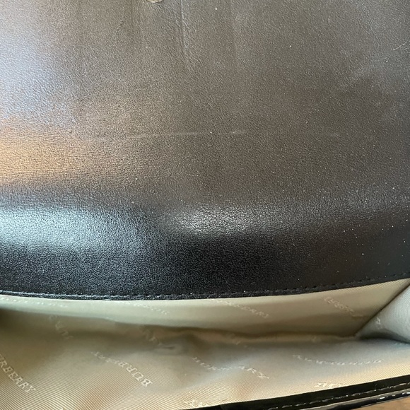 AUTHENTIC Burberry tote + wallet combo - Picture 9 of 10